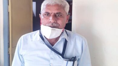 ACB caught taking a bribe of 15 thousand rupees in lieu of opening the transfer in Jaipur, Rajasthan