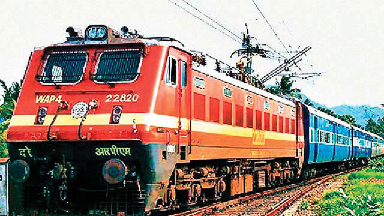 After heavy rain in Bihar, Railways canceled 11 special trains, changed the route of 12